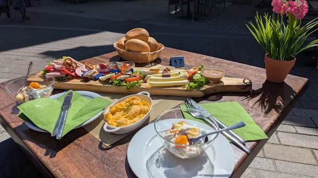 BookNoFees : Restaurant – Café Melange – Fröndenberg – Mélange de café, photo n° 3