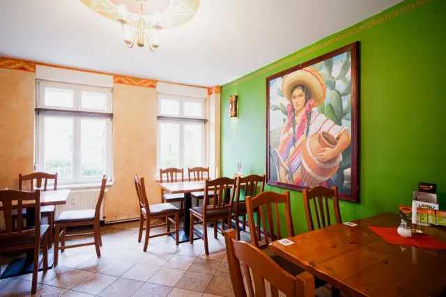 BookNoFees : Restaurant – La Paz – Berlin – La Paz, photo n° 2