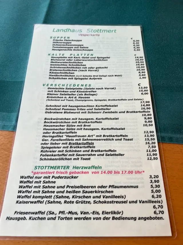 BookNoFees : Restaurant – Landhaus Stottmert – Herscheid – Maison de campagne Stottmert, photo n° 2