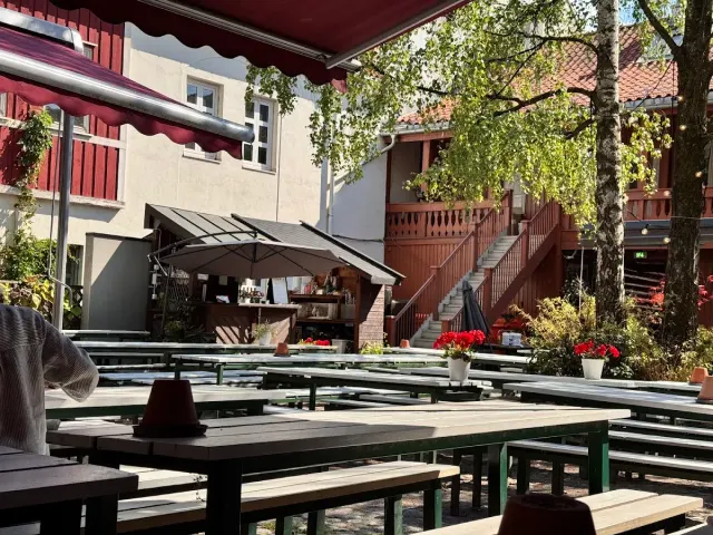 BookNoFees: Asylet, Oslo