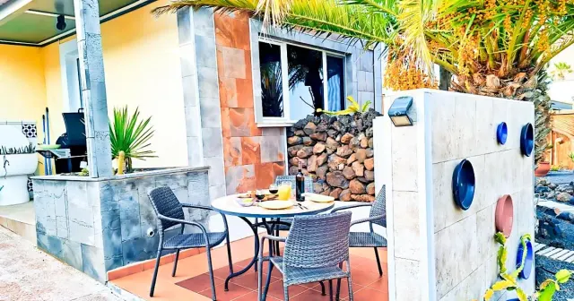 BookNoFees: Tiny House Madora, La Asomada – La Asomada