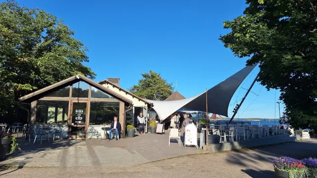 BookNoFees : Café – Cafe Ursula – Helsinki – Café Ursula, photo n° 2