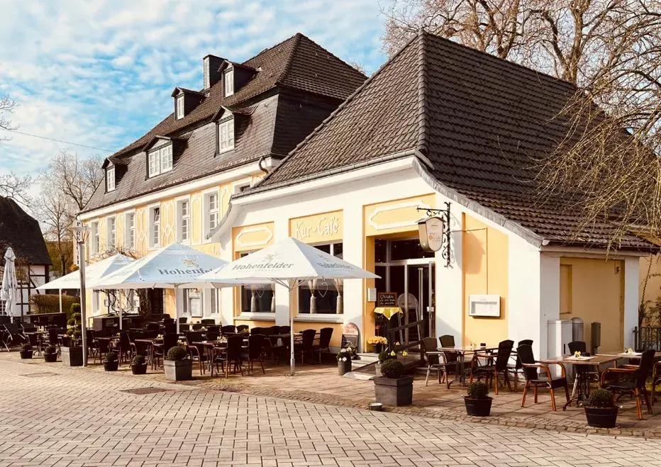 BookNoFees : Café – Parkhotel & Kur-Café Bad Sassendorf – Bad Sassendorf – Parkhotel & Kur-Café de Bad Sassendorf, photo n° 1