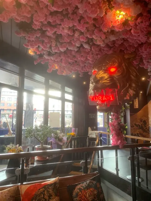BookNoFees : Restaurant – Wallace’s Taverna – Dublin – La Taverna de Wallace, photo n° 2