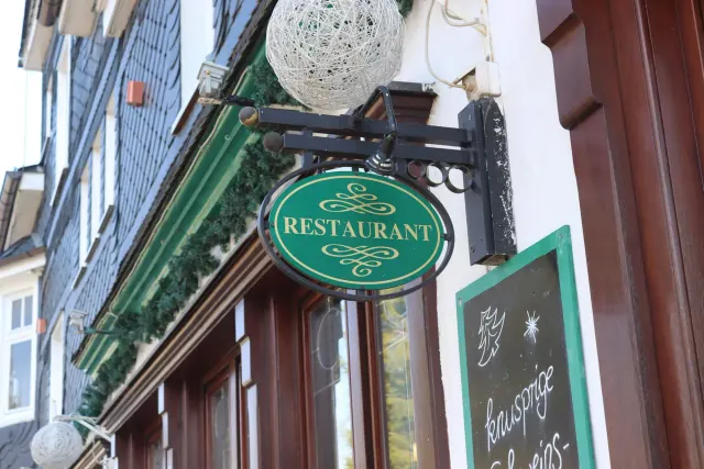 BookNoFees : Restaurant – Hotel-Restaurant Stoffels – Schmallenberg – Hôtel-Restaurant Stoffels, photo n° 2