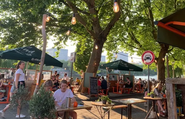 BookNoFees: Lokaal van de Stad, Amsterdam