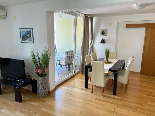 BookNoFees: Appartement David – Biograd na Moru