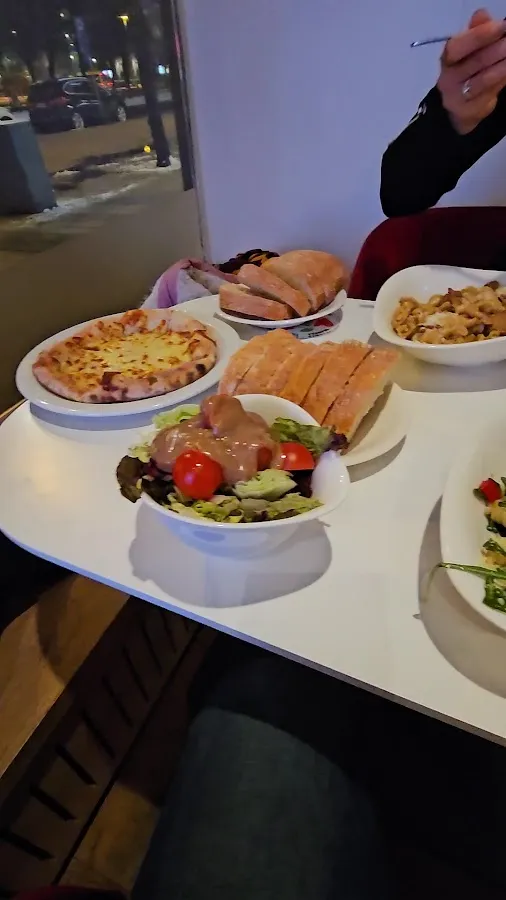 BookNoFees : Restaurant – Vapiano – Helsinki – Vapiano, photo n° 3
