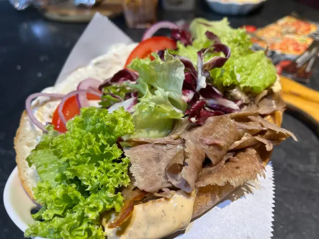 BookNoFees : Snack – Pivaz Döner Pizza – Arnsberg-Neheim – Pivaz Döner Pizza, photo n° 3