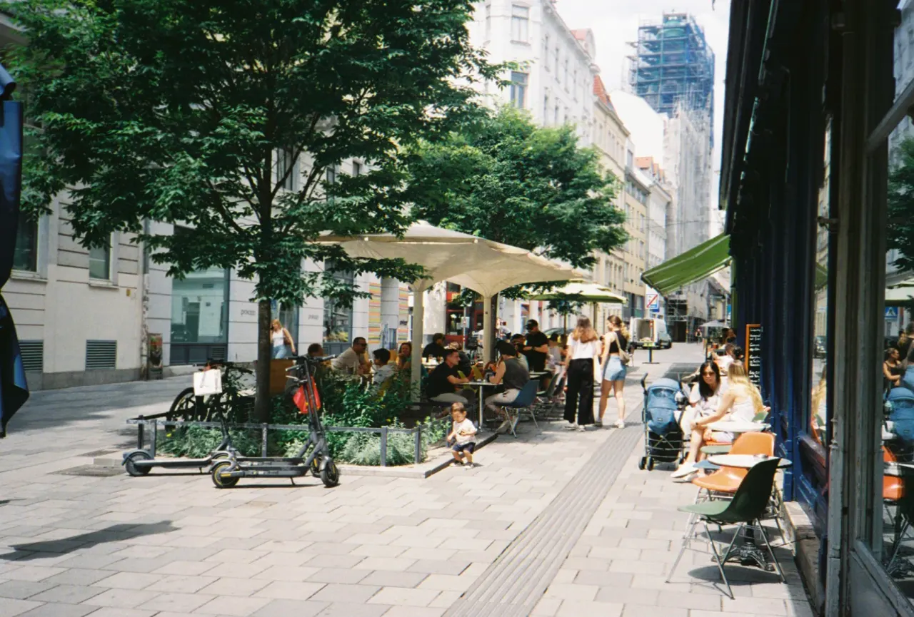 BookNoFees : Café – Café Europa Lager – Vienna – Café Europa Lager, photo n° 1