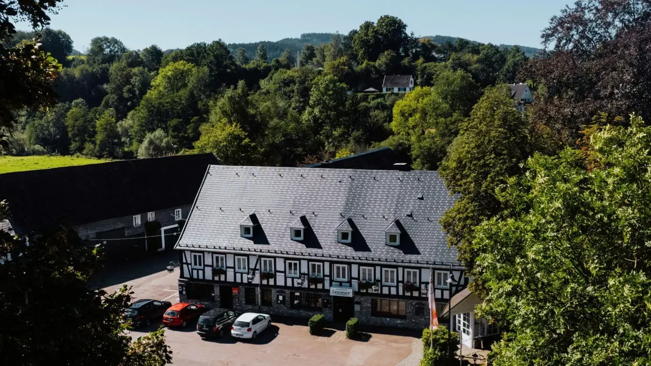 BookNoFees : Restaurant – Landgasthof Seemer – Eslohe-Wenholthausen – Auberge de campagne Seemer, photo n° 1