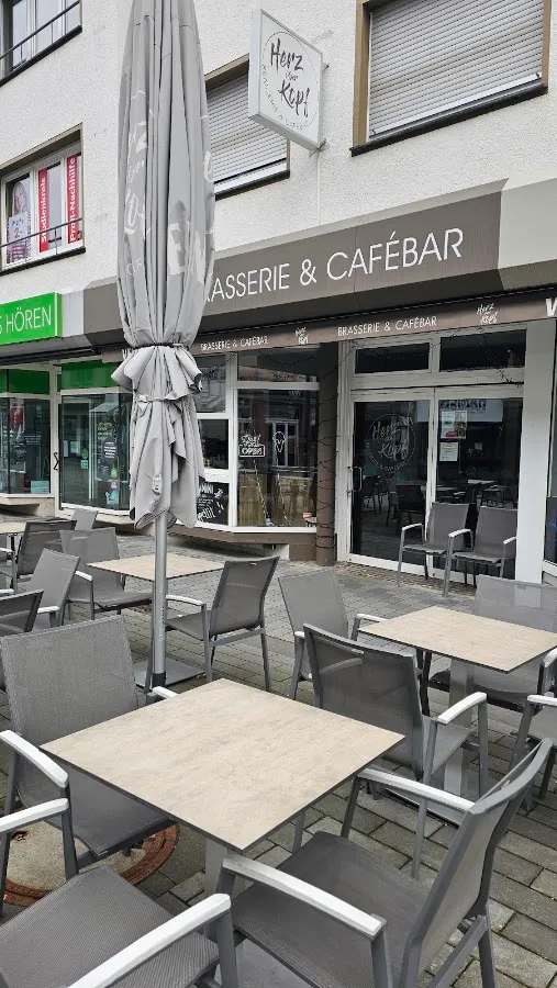 BookNoFees : Restaurant – Herz über Kopf – Meschede – La tête dans les nuages, photo n° 3