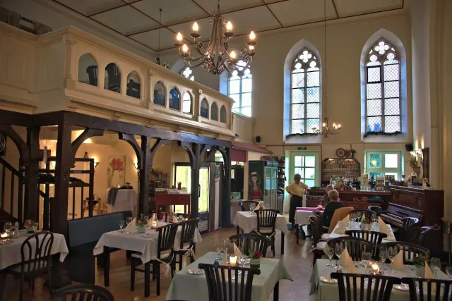 BookNoFees : Restaurant – La Vecchia Chiesa – Werl – La vieille église, photo n° 3