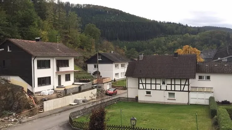 BookNoFees : Restaurant – Landhaus im Grund – Lennestadt – Maison de campagne à Grund, photo n° 1