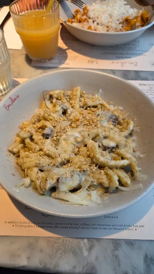 BookNoFees : Restaurant – Emilia's – London – Celui d'Emilia, photo n° 2
