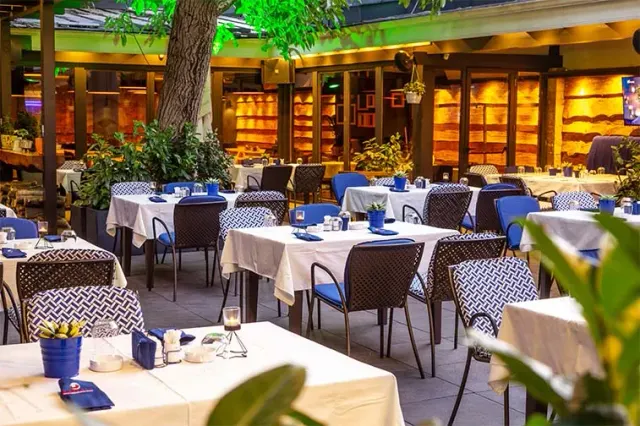 BookNoFees : Restaurant – Ниагара – Sofia – Niagara, photo n° 2