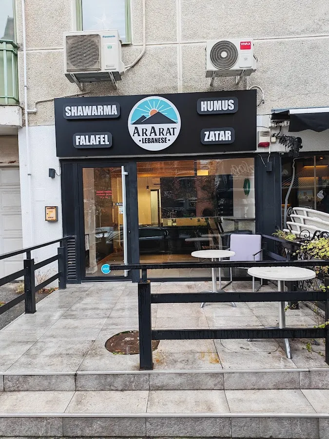 BookNoFees : Snack – Ararat Banovo Brdo – Belgrade – Ararat Banovo Brdo, photo n° 1