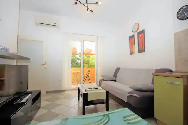 BookNoFees: Appartement de vacances bien entretenu à Nata, près de la plage – Fažana