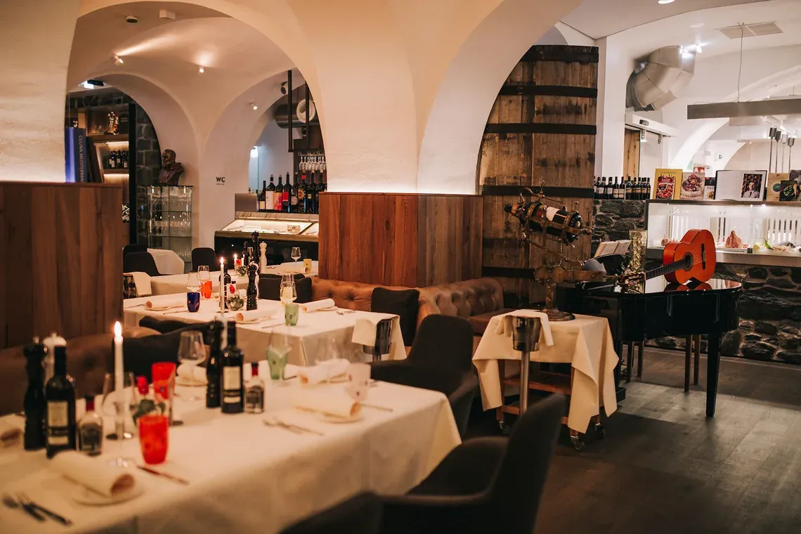 BookNoFees : Restaurant – Il Melograno – Vienna – La grenade, photo n° 1