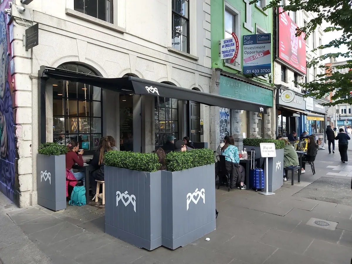 BookNoFees : Café – Póg – Dublin – Baiser, photo n° 1