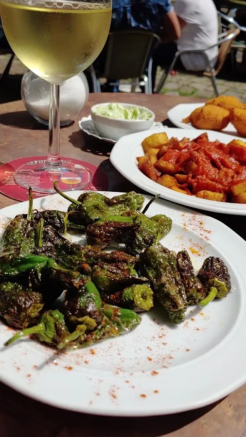 BookNoFees : Restaurant – Locanta Tapas Bar Gaststätte – Schwerte – Locanta Tapas Bar - Restaurant, photo n° 3