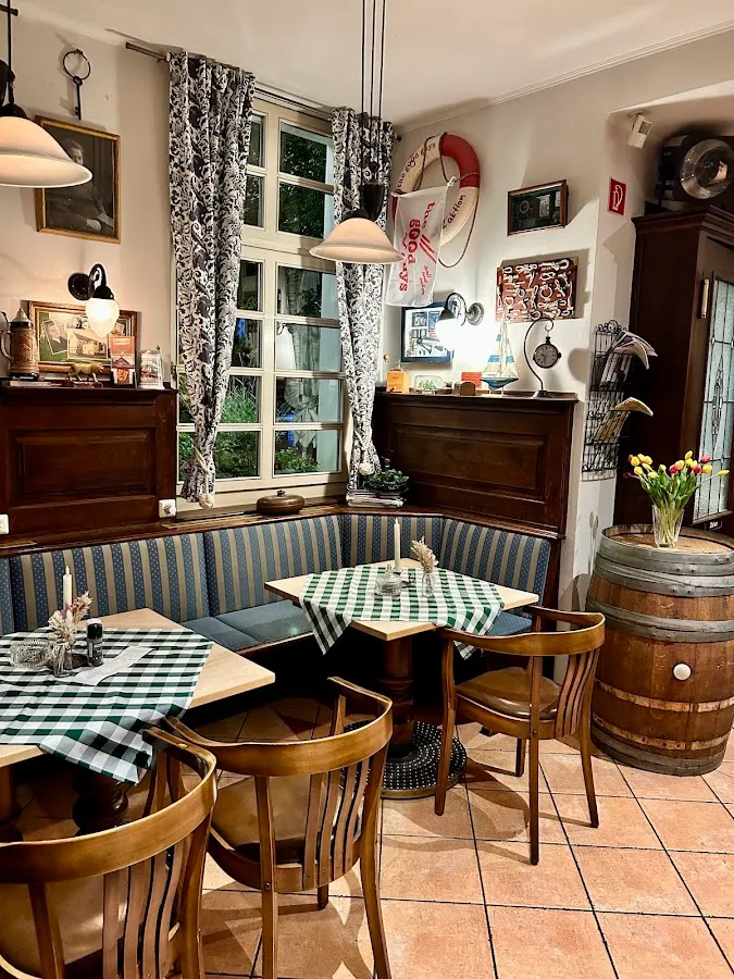 BookNoFees : Restaurant – Brauhaus Drei Linden – Lünen – Brasserie Drei Linden, photo n° 1