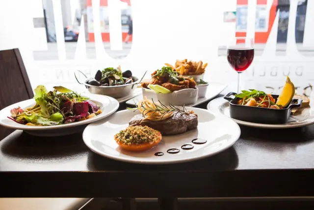 BookNoFees : Restaurant – One Bistro – Dublin – One Bistro, photo n° 2