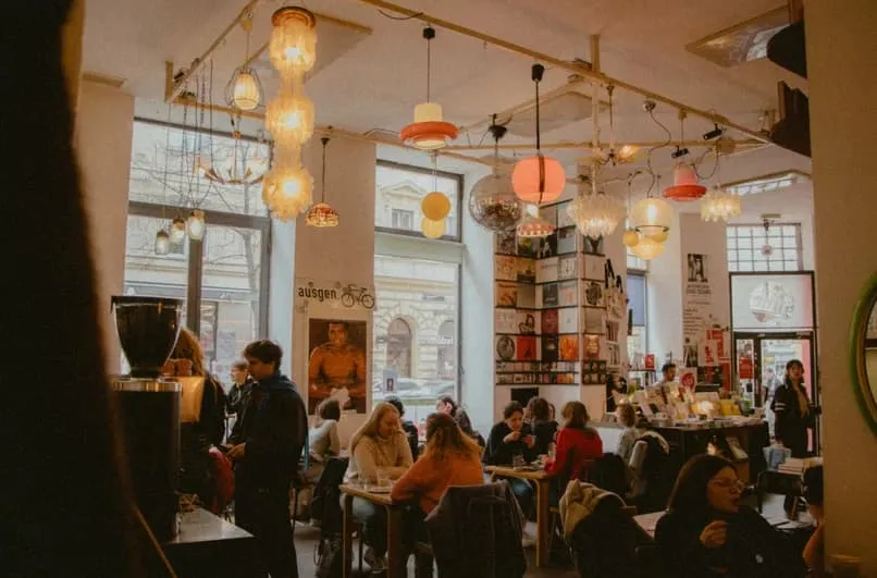 BookNoFees : Café – phil – Vienna – ami, photo n° 1