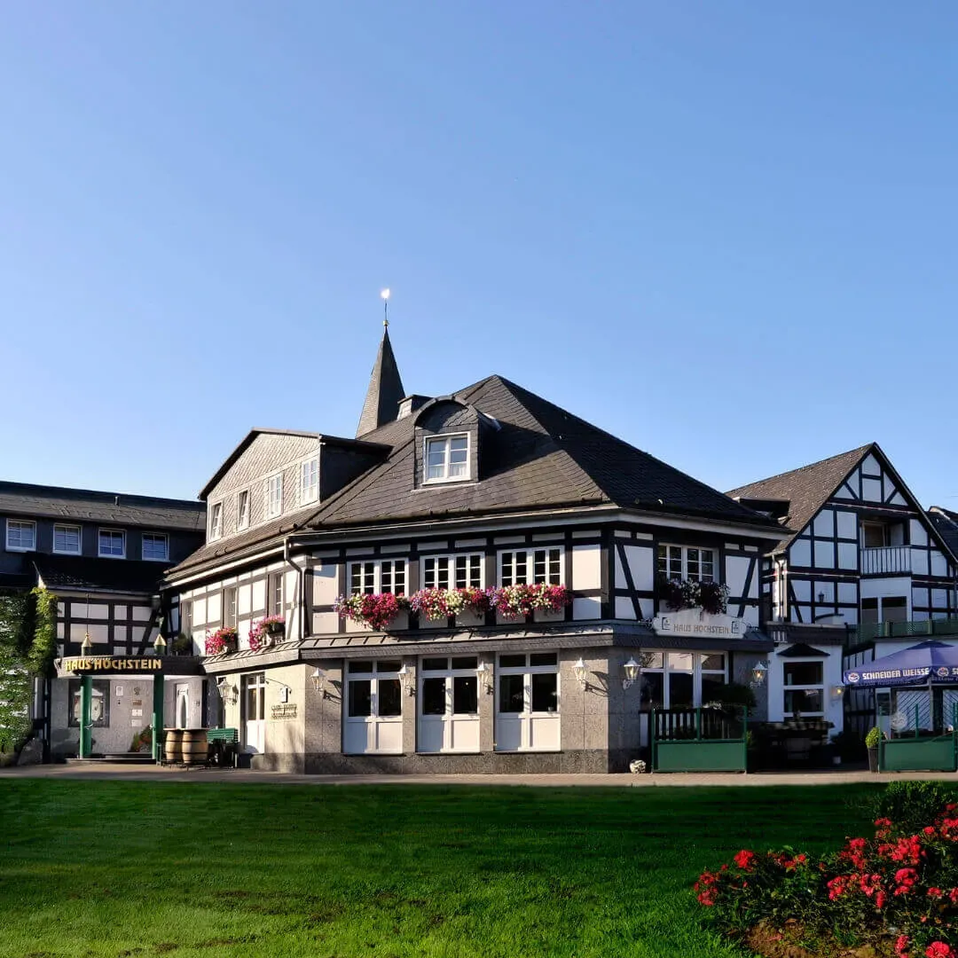 BookNoFees : Restaurant – Hotel Haus Hochstein – Eslohe-Wenholthausen – Hôtel Haus Hochstein, photo n° 1