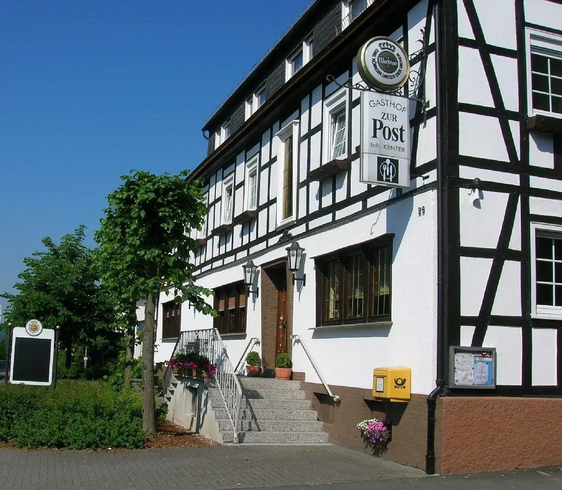 BookNoFees : Restaurant – Gasthof Zur Post – Eslohe-Reiste – Auberge « Zur Post », photo n° 1