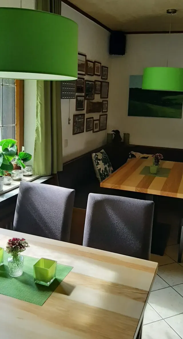 BookNoFees : Restaurant – Gasthof Zur Post – Eslohe-Reiste – Auberge « Zur Post », photo n° 2