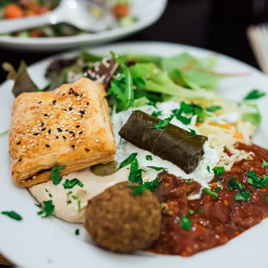 BookNoFees : Restaurant – Green Door Bistro Vienna – Vienna – Green Door Bistro Vienne, photo n° 1