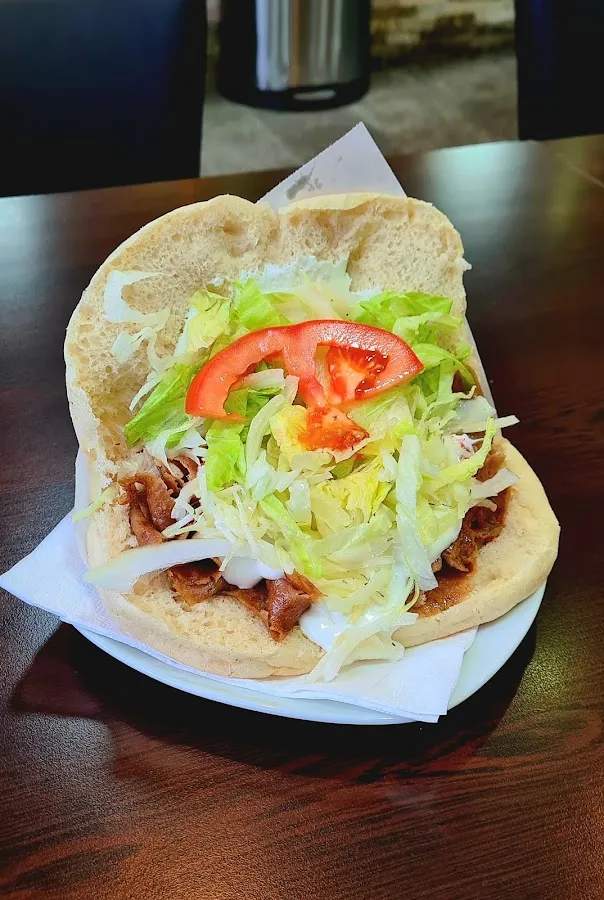 BookNoFees : Restaurant – Antalya Döner Pizzeria Ali – Wenden – Ali, pizzeria-döner à Antalya, photo n° 2