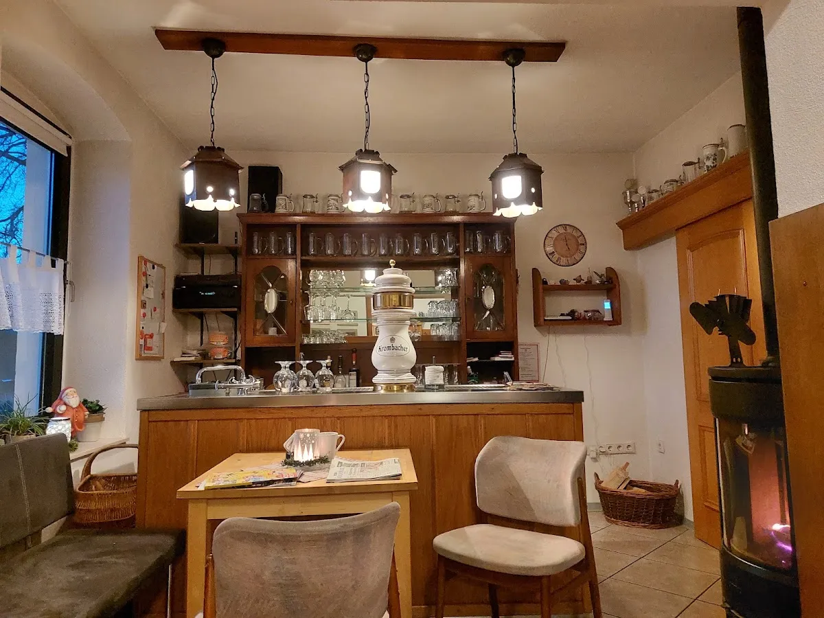 BookNoFees : Restaurant – Bölker Ursula Gasthof – Lennestadt – Auberge Ursula de Bölker, photo n° 1