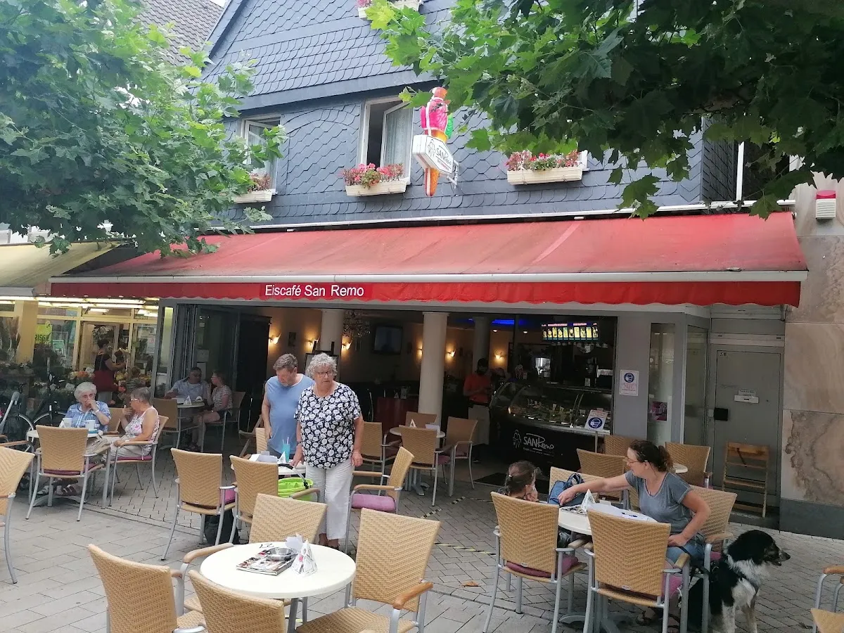 BookNoFees : Glacier – Eiscafé Dolomiti – Menden – Eiscafé Dolomiti, photo n° 1