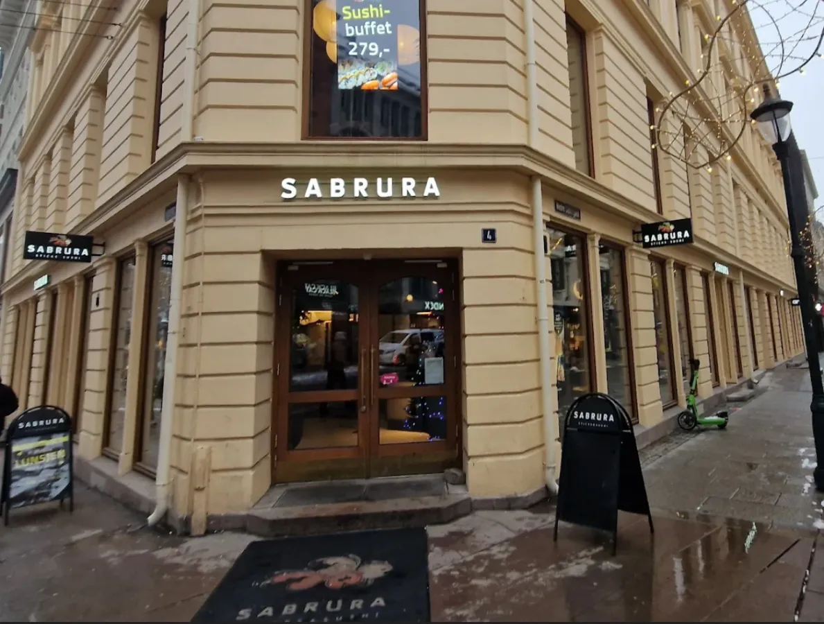BookNoFees : Restaurant – Sabrura Sticks & Sushi - Stortorvet – Oslo – Sabrura Sticks & Sushi - Stortorvet, photo n° 1