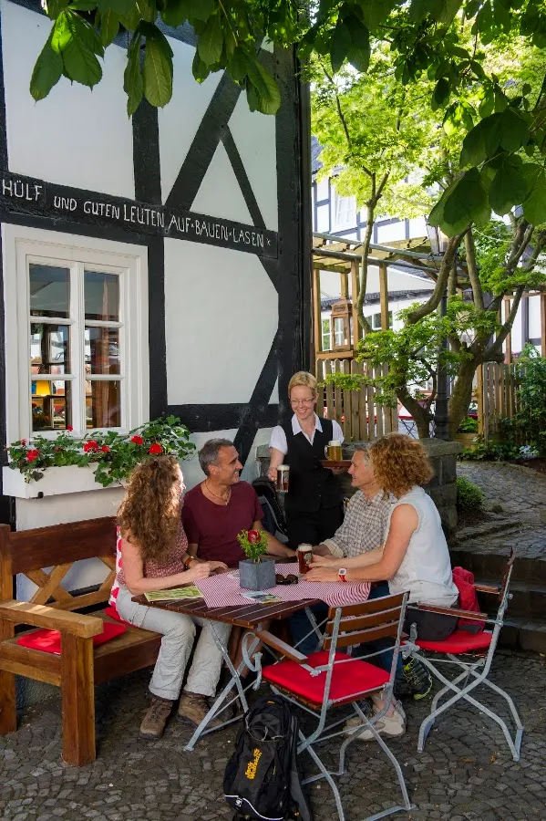BookNoFees : Restaurant – Gasthaus Esseltal – Eslohe – Auberge Esseltal, photo n° 1