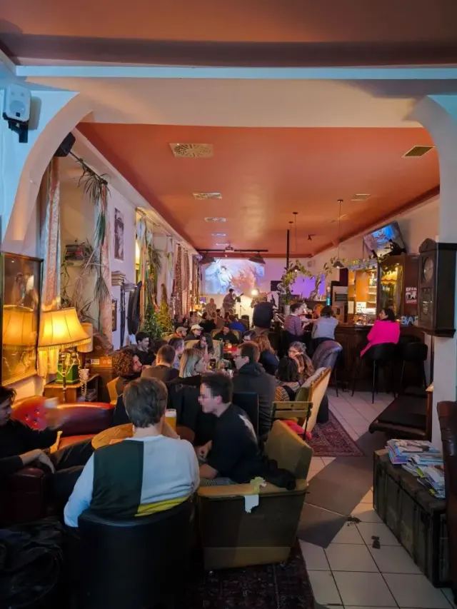BookNoFees : Café – Quentin's Kaffeebar – Vienna – Le café de Quentin, photo n° 2