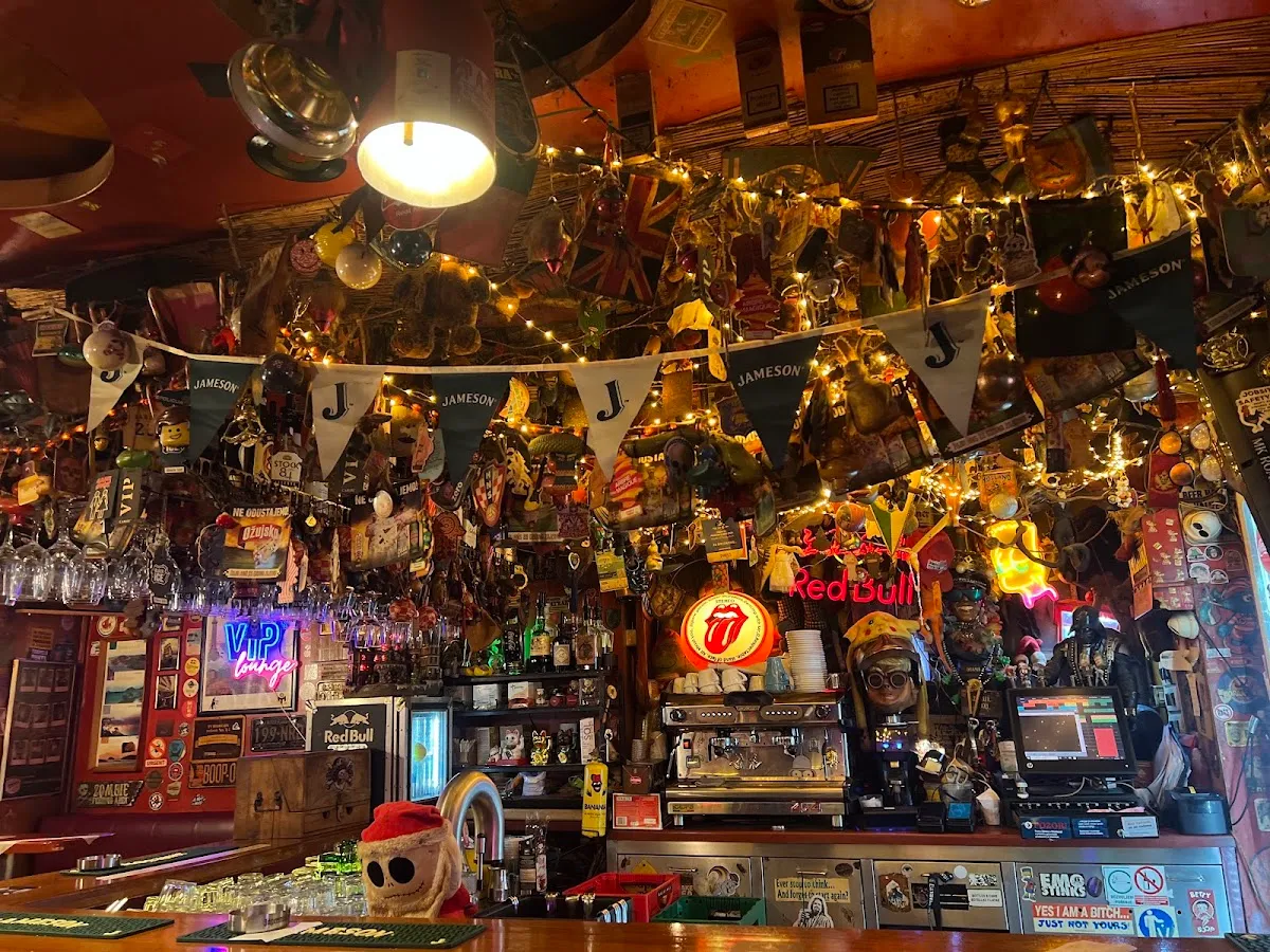 BookNoFees : Café – Alcatraz – Zagreb – Alcatraz, photo n° 1
