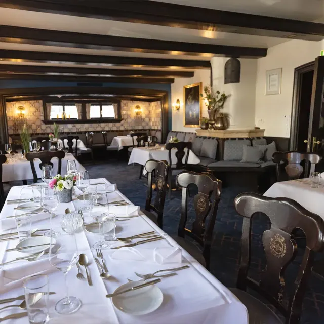 BookNoFees : Restaurant – Warsteiner Brauhaus Domschänke – Warstein – Brasserie Warsteiner – Domschänke, photo n° 3