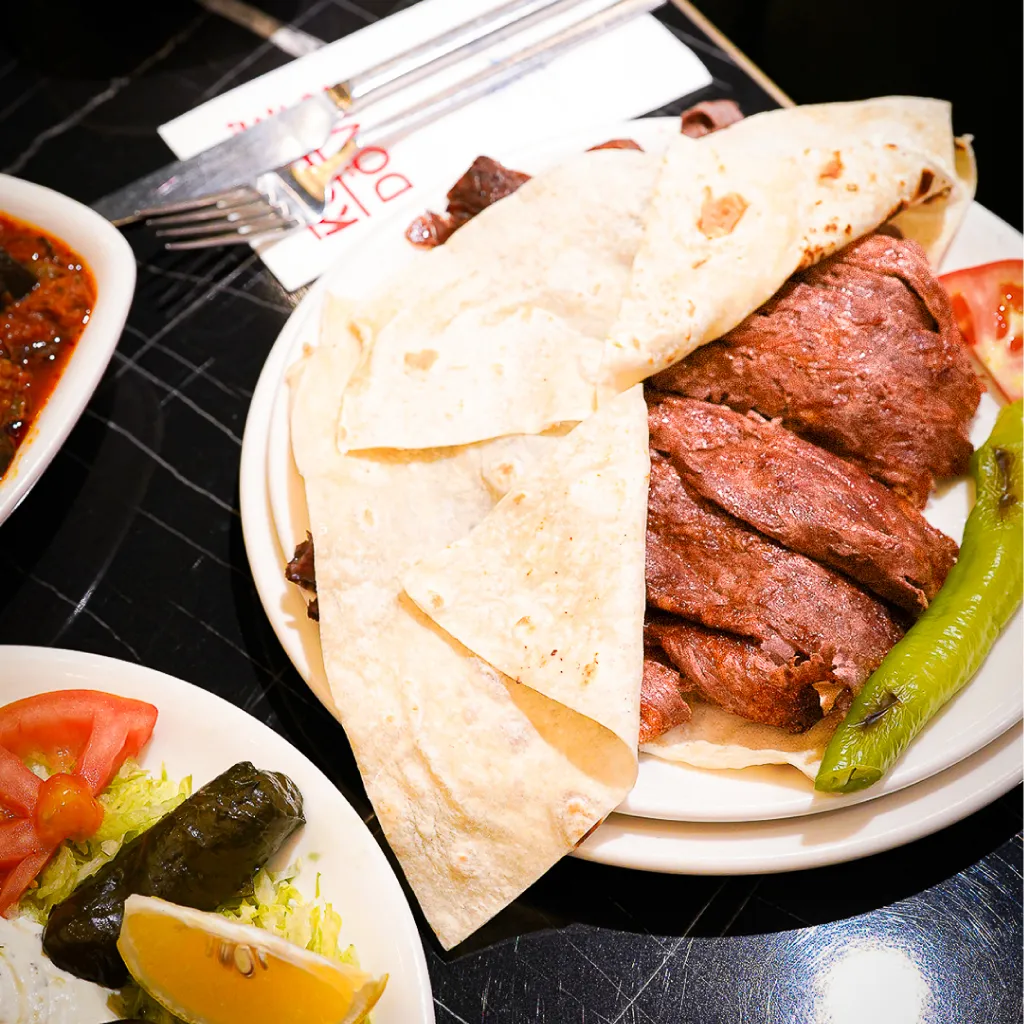 BookNoFees : Restaurant – Közde Döner – Vienna – Döner au charbon de bois, photo n° 1