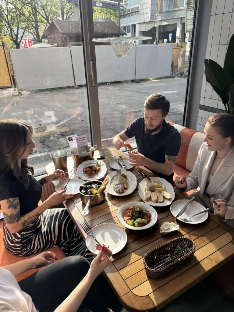 BookNoFees : Restaurant – Černomorka – Prague – Tchernomorko, photo n° 1
