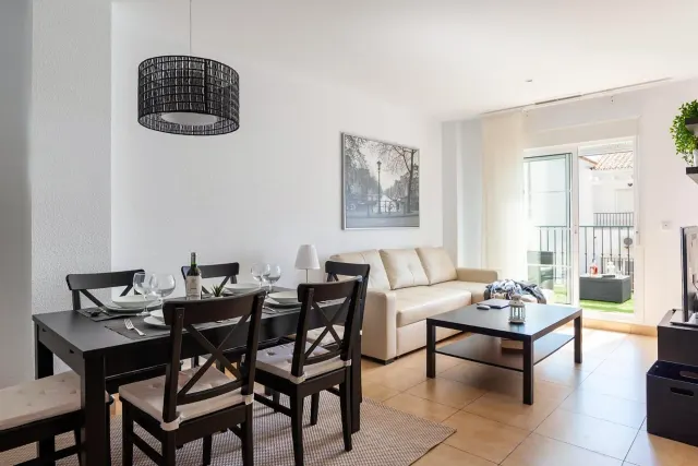 BookNoFees: Maison spacieuse et calme avec terrasses et piscine – Vejer de la Frontera