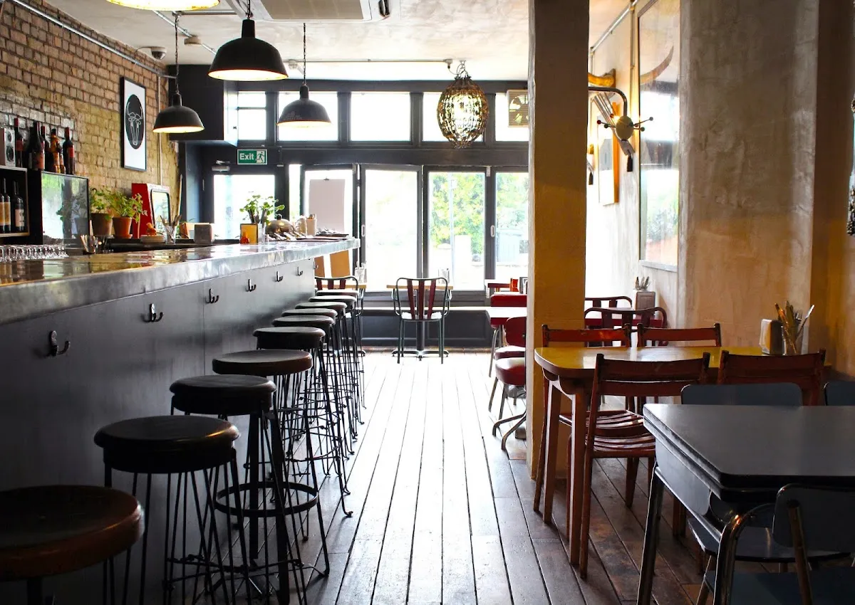 BookNoFees : Restaurant – Bar Esteban – London – Bar Esteban, photo n° 1