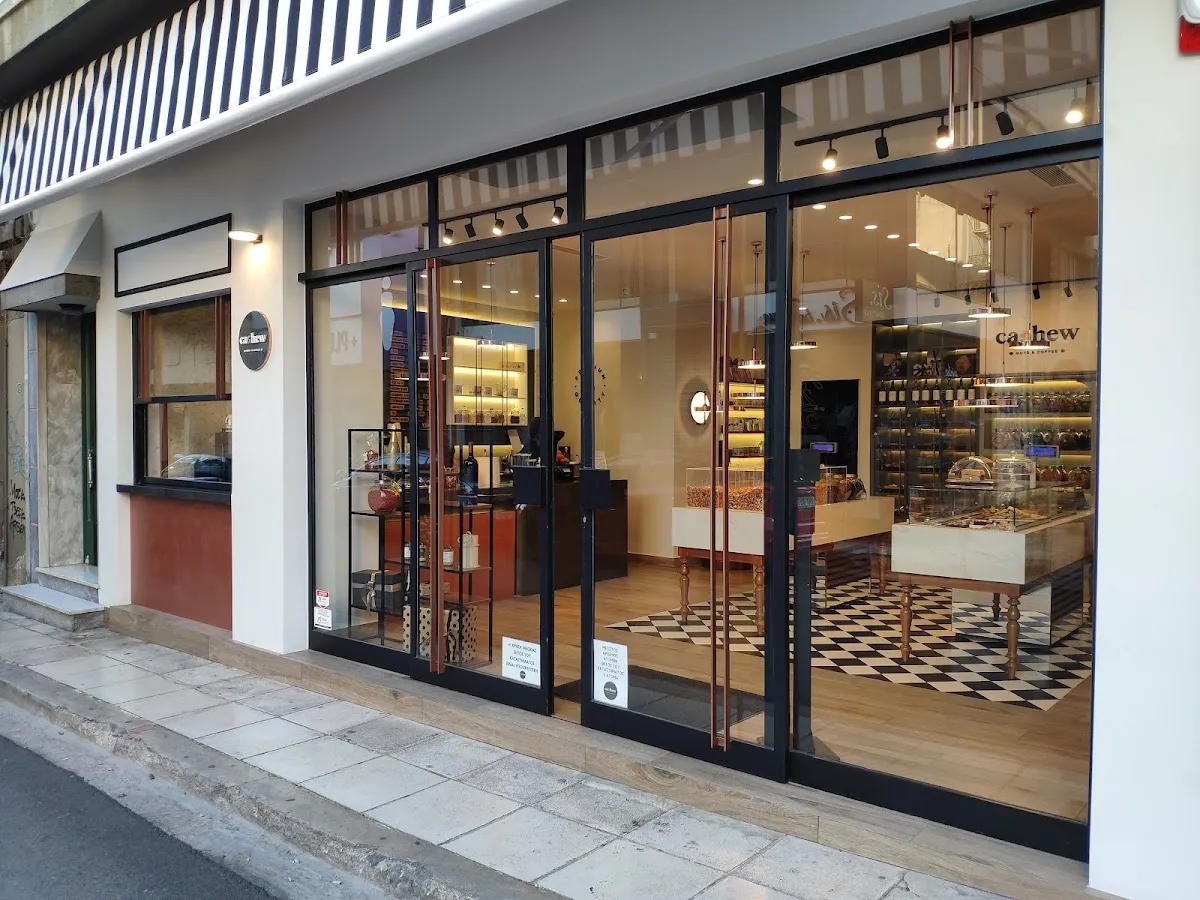 BookNoFees : Café – Cashew | Nuts, Chocolate, Coffee – Athens – Noix de cajou | Noix, chocolat, café, photo n° 1