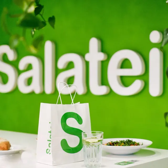 BookNoFees : Café – Salateira – Minsk – Saladière, photo n° 3