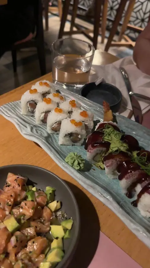 BookNoFees : Restaurant – Yuzu Sushi Bar & More – Athens – Yuzu Sushi Bar & More, photo n° 3
