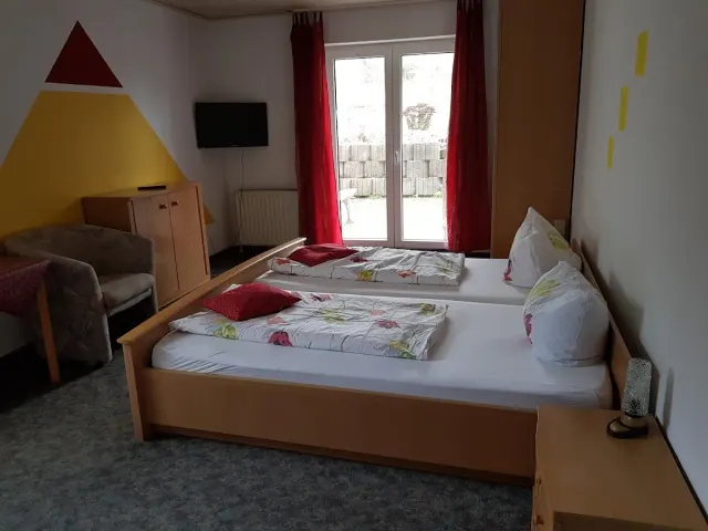 BookNoFees : Restaurant – Landgasthof Gruß Sebastian – Brilon – Auberge de campagne « Gruß » – Sebastian, photo n° 2