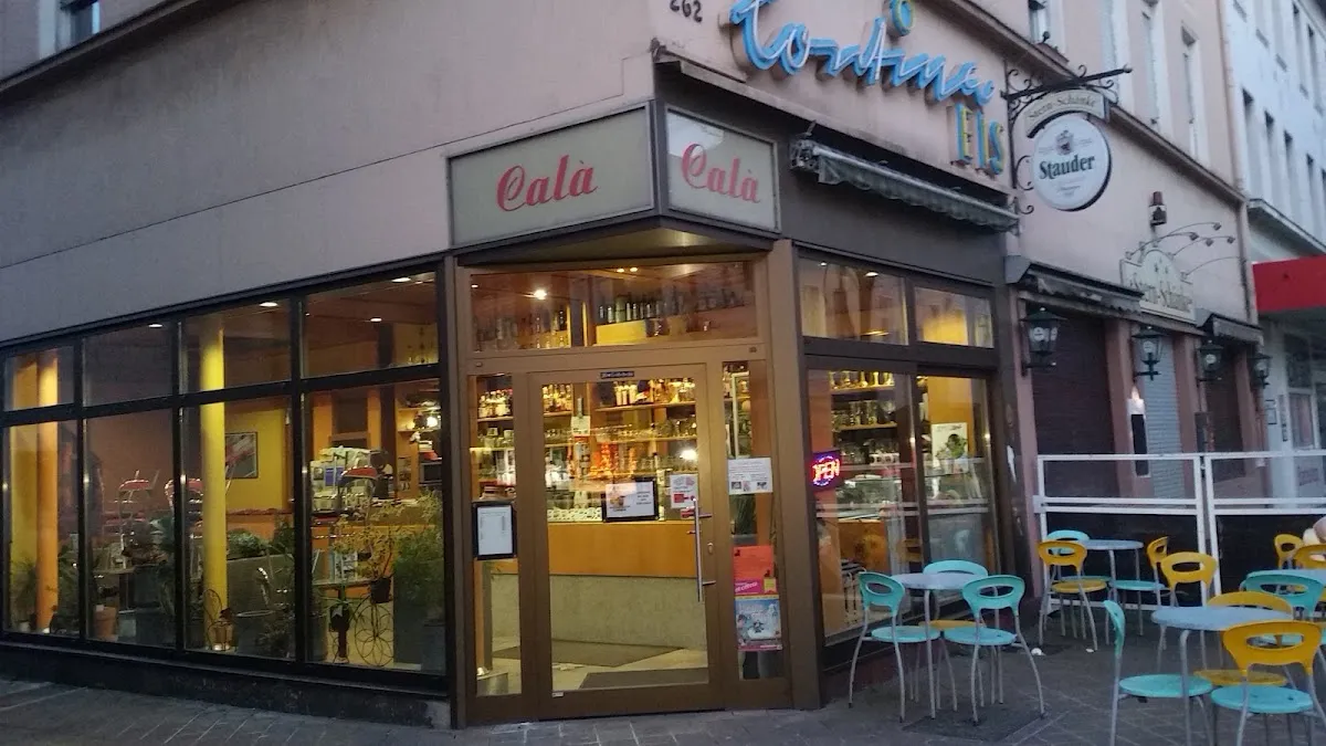 BookNoFees : Restaurant – Cortina Eiscafe – Herne – Cortina Eiscafé, photo n° 1