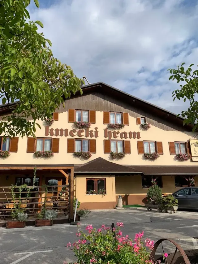 BookNoFees : Restaurant – Penzion Kmečki Hram – Ljubljana – Pension Kmečki Hram, photo n° 2